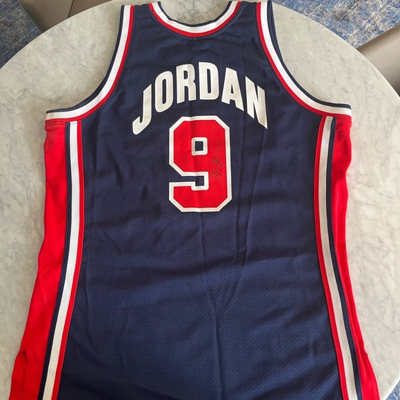 Signed 1992 Michael Jordan
USA Classic Authentic Jersey - Picture 3 of 3